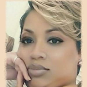 Meet your Posher, Yolanda